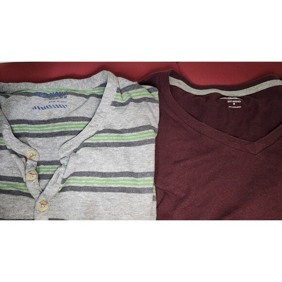 Lot of 8 Old Navy Women Shirts Med & Large Logo, Lux, Long Sleeve, Short Sleeve - Picture 4 of 16